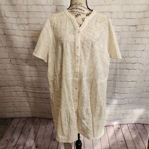 Isaac Mizrahi Cream Embroidered Button Down Top